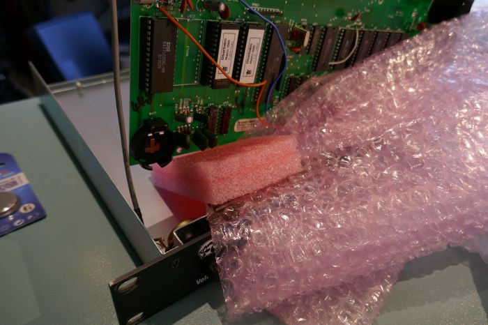 3-Matrix1000-RemoveBatteryFitHolder