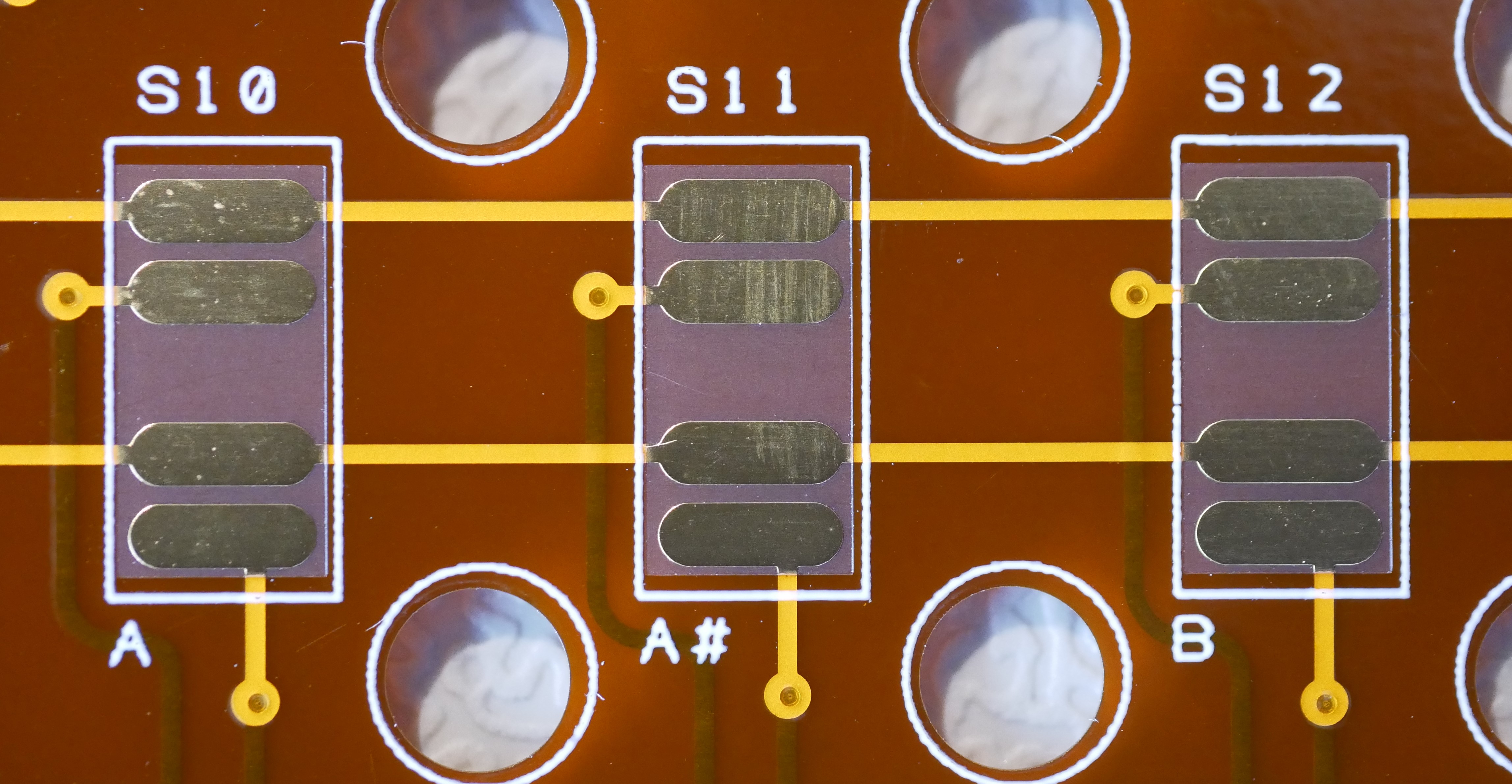 9-JD800BaseContact-Gold