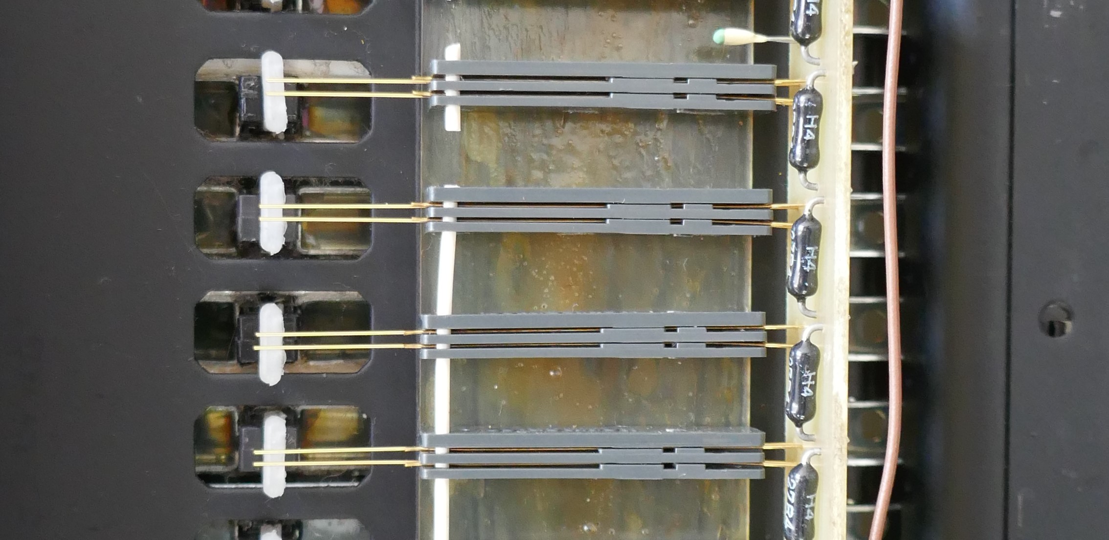 T2000-KeyboardContacts